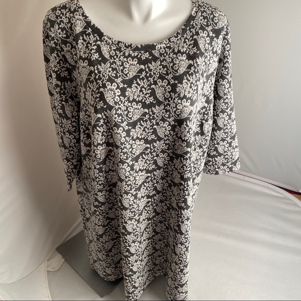 LOFT gray and white knit occasion dress 26